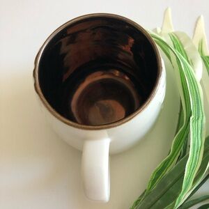 Starbucks mug  white pattern 2013 copper inside